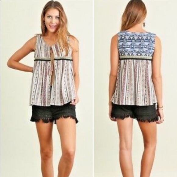 Umgee tie front vest Size Large BOHO - Picture 2 of 10